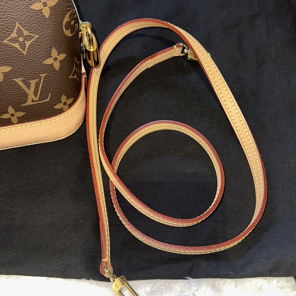 Louis Vuitton Alma BB Monogram! 💯 Authentic! Excellent condition! - Picture 10 of 15